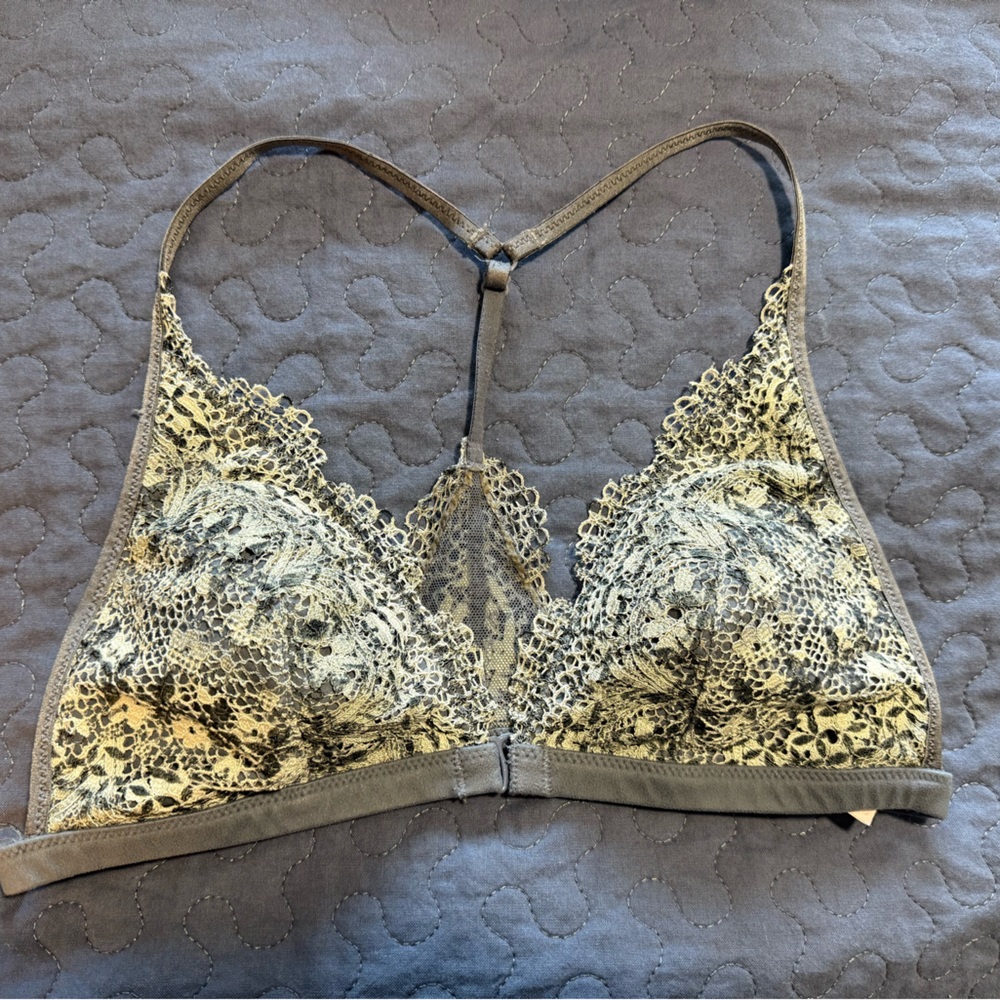 Victoria’s Secret Lace Bralette Leopard Print Sheer Triangle Bra Size M